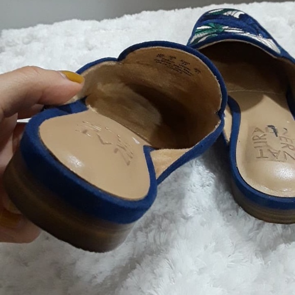Naturalizer Small Heel Blue Slip On Mules Size 4 - Picture 9 of 13